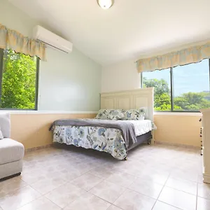 https://villa-campina-retreat-scenic-mountain-views.greaterantilleshotels.net